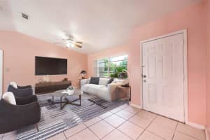 542 RIVERWOODS CIR, ORLANDO, FL 32825 Sold 08/12/22