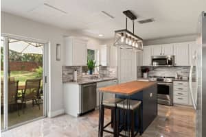 35 ZACHARY WADE ST, WINTER GARDEN, FL 34787 Sold 08/05/22