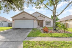 979 OLD BARN RD, ORLANDO, FL 32825 Sold 07/31/22