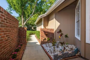 691 OAK HARBOUR DR #101, ALTAMONTE SPRINGS, FL 32701 Sold 08/01/22