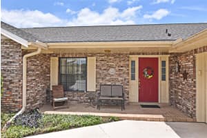 423 GOLDEN ARM RD, DELTONA, FL 32738 Sold 08/09/22