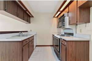 2483 TAHOE CIR, WINTER PARK, FL 32792 Sold 07/18/22