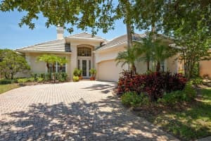 10950 WOODCHASE CIR, ORLANDO, FL 32836 Sold 11/08/22