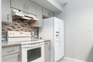 101 N HILL AVE #10, DELAND, FL 32724 Sold 08/09/22