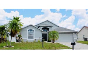 4562 OAKTON DR, ORLANDO, FL 32818 Sold 08/22/22