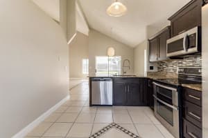 2510 KINGSTON CT, KISSIMMEE, FL 34746 Sold 04/28/23