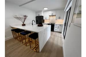 5307 BAMBOO CT #514, ORLANDO, FL 32811 Sold 08/16/22