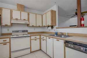 172 W SANDALWOOD CT, DAYTONA BEACH, FL 32119 Sold 08/12/22