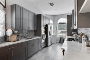 1318 OAK GROVE CT, KISSIMMEE, FL 34744 Sold 08/05/22