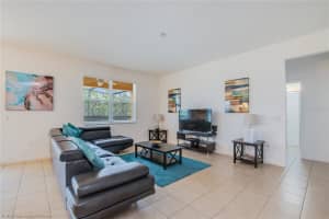 351 CABELLO DR, DAVENPORT, FL 33837 Sold 06/09/23