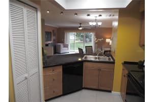 4873 WALDEN CIR #74, ORLANDO, FL 32811 Sold 09/02/22