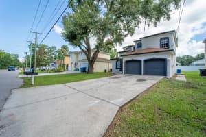 8329 W HANNA AVE, TAMPA, FL 33615 Sold 11/01/22