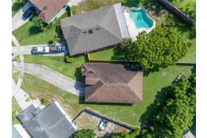 3733 LASSON CT, ORLANDO, FL 32835 Sold 09/28/22