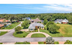330 HAMILTON SHORES DR NE, WINTER HAVEN, FL 33881 Sold 08/15/22