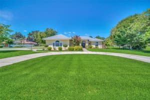 330 HAMILTON SHORES DR NE, WINTER HAVEN, FL 33881 Sold 08/15/22