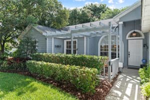 302 LAKE DOE BLVD, APOPKA, FL 32703 Sold 09/01/22