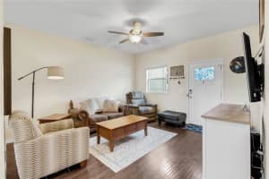 981 LAKEFRONT VILLAGE DR, CLERMONT, FL 34711 Sold 08/09/22