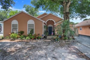 1988 FRENZEL DR, APOPKA, FL 32703 Sold 07/29/22