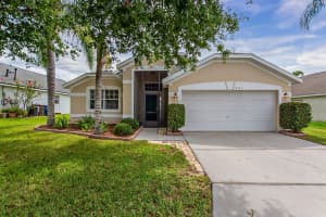 631 CHINA BERRY CIR, DAVENPORT, FL 33837 Sold 02/15/23
