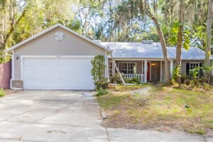 702 OLD CREEK CT, SANFORD, FL 32773 Sold 09/20/22