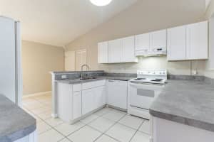 702 OLD CREEK CT, SANFORD, FL 32773 Sold 09/20/22