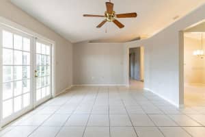 702 OLD CREEK CT, SANFORD, FL 32773 Sold 09/20/22