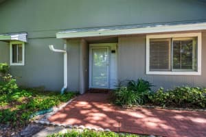 604 CHESTNUT OAK CIR #122, ALTAMONTE SPRINGS, FL 32701 Sold 01/12/23