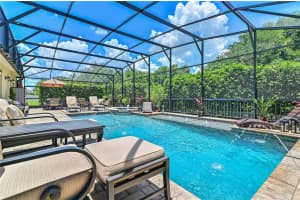 2057 MISTY GLEN DR, APOPKA, FL 32712 Sold 10/05/22