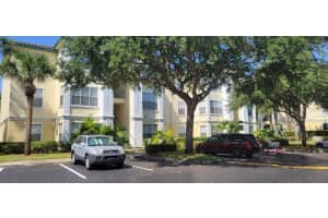 8820 DUNES CT #201, KISSIMMEE, FL 34747 Sold 07/29/22