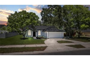 208 HARBOR DR, WINTER GARDEN, FL 34787 Sold 03/22/23