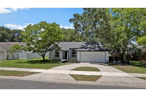 208 HARBOR DR, WINTER GARDEN, FL 34787 Sold 03/22/23