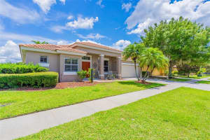 2961 SIESTA VIEW DR, KISSIMMEE, FL 34744 Sold 08/02/22