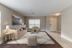 250 LYNN ST, OVIEDO, FL 32765 Sold 09/30/22