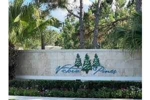 3575 VICTORIA PINES DR #276, ORLANDO, FL 32829 Sold 12/09/22