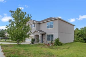 2476 VALHALLA DR, TAVARES, FL 32778 Sold 07/26/22
