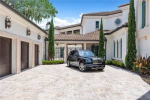 9236 BAY POINT DR, ORLANDO, FL 32819 Sold 10/31/22