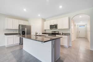 5327 TIMBERLAND AVE, SAINT CLOUD, FL 34771 Sold 08/03/22