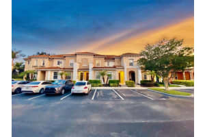 5106 DOMINICA DR, KISSIMMEE, FL 34746 Sold 09/19/22