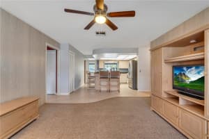513 HICKORYWOOD AVE, ALTAMONTE SPRINGS, FL 32714 Sold 08/16/22