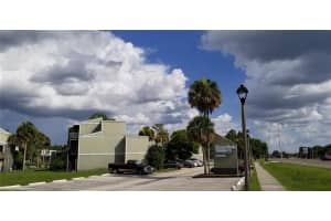 277 SCOTTSDALE SQ #277, WINTER PARK, FL 32792 Sold 10/21/22