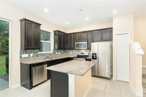1310 E 10TH ST, APOPKA, FL 32703 Sold 11/17/22