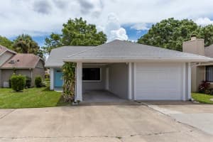 718 LAKESIDE DR, WINTER SPRINGS, FL 32708 Sold 10/17/22