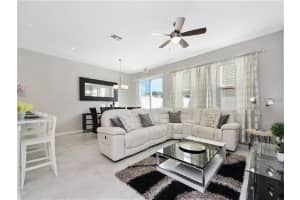 5162 ADELAIDE DR, KISSIMMEE, FL 34746 Sold 09/19/22
