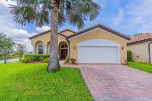 403 VILLA SORRENTO CIR, HAINES CITY, FL 33844 Sold 09/21/22