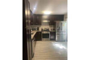 5358 REGAL OAK CIR, ORLANDO, FL 32810 Sold 08/11/22