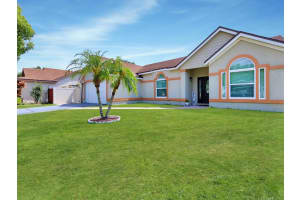 4907 RED BAY DR, ORLANDO, FL 32829 Sold 08/19/22