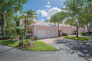 4801 WALDEN CIR #82, ORLANDO, FL 32811 Sold 08/15/22