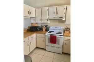 9930 PINEY POINT CIR, ORLANDO, FL 32825 Sold 12/29/22