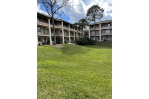 145 OYSTER BAY CIR #140, ALTAMONTE SPRINGS, FL 32701 Sold 08/23/22