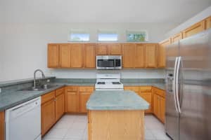 9919 SUGAR MILL DR, BRADENTON, FL 34212 Sold 06/30/23